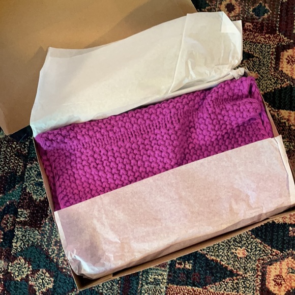 NWT purple knit infinity scarf from The Gap - Picture 5 of 6